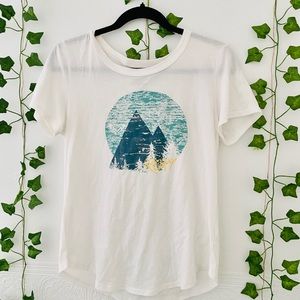 White t shirt with blue design